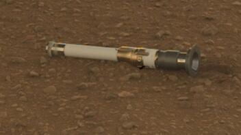 Το ρόβερ Perseverance της NASA εναπόθεσε στην επιφάνεια του Άρη το πρώτο δείγμα “μπακ-απ” πετρωμάτων 