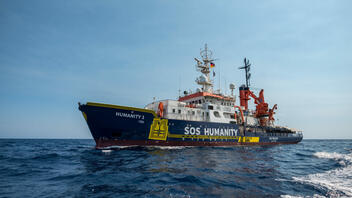 Πλοία ΜΚΟ αποβιβάζουν πάνω από 500 ανθρώπους σε λιμάνια της Ιταλίας