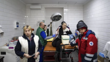 Ουκρανία: Το υπουργείο Υγείας ζητά να ανασταλούν προσωρινά προγραμματισμένα χειρουργεία