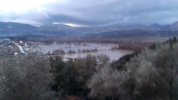 Θεσπρωτία: Υπερχείλισε ο ποταμός Καλαμάς λόγω έντονων βροχοπτώσεων