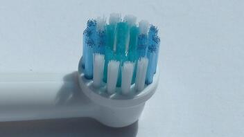 Άναυδοι οι γιατροί: Βρήκαν ηλεκτρική οδοντόβουρτσα μέσα στο έντερο 9χρονου