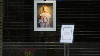 Ο Τζούλιαν Ασάνζ ζητά άδεια από τις φυλακές για να πάει στην κηδεία της Dame Vivienne Westwood