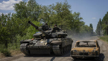 Ουκρανία: Συνολικά 321 βαρέα άρματα έχουν υποσχεθεί στο Κίεβο οι δυτικές χώρες