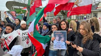 Γαλλία και Βρετανία καταδικάζουν την εκτέλεση των δύο διαδηλωτών στο Ιράν