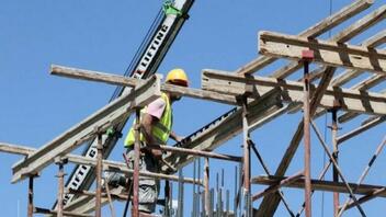 ΕΛΣΤΑΤ: Πόσο αυξήθηκαν οι οικοδομικές άδειες τον Ιούλιο