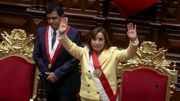 Πολιτική κρίση στο Περού: Δεν θα παραιτηθεί η πρόεδρος Μπολουάρτε