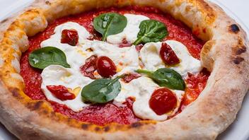 Σοκάρει τους Ιταλούς το κόστος της πίτσας