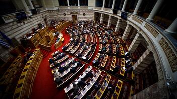 Φρ.Παρασύρης: Μείζον θέμα για τη Δημοκρατία ο αποκλεισμός του κόμματος Κασιδιάρη