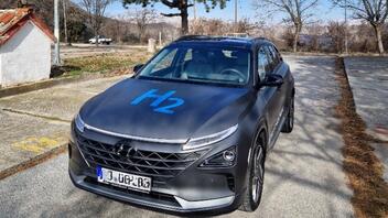 Αυτοκίνητο υδρογόνου κυκλοφόρησε στους ελληνικούς δρόμους