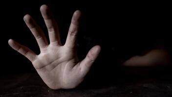 Βιασμός 4χρονου: Ανατριχίλα από τα νέα στοιχεία – Τι απαντά η δικηγόρος του πατέρα