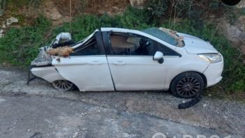 "Σμπαραλια" αυτοκίνητο που καταπλακώθηκε από βράχο