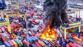 Toυρκία: Αναζωπυρώθηκε η πυρκαγιά στο λιμάνι του Ισκεντερούν
