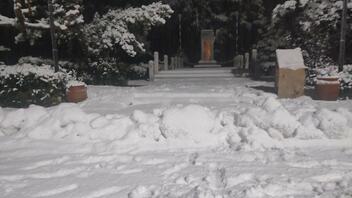 Πάνω από 1 μέτρο το χιόνι στο Οροπέδιο Λασιθίου!