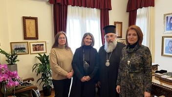 Στο πλευρό των εργαζομένων στο Αρχαιολογικό Μουσείο ο Αρχιεπίσκοπος Κρήτης