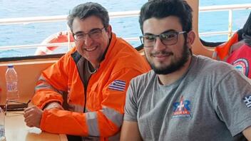 Σεισμός στην Τουρκία: Ο έλληνας πατέρας με τον γιο του που αναζητούσαν την ελπίδα στα χαλάσματα