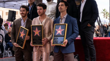 Οι Jonas Brothers με το δικό τους αστέρι στη Λεωφόρο της Δόξας