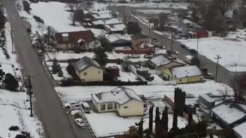 Σπάνια χιονοκαταιγίδα πλήττει την Καλιφόρνια