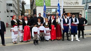 Η Παγκύπρια ένωση Κρητικών στην παρέλαση της Λευκωσίας 