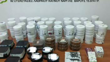 Σχεδόν 5.000 ευρώ οι διαφυγόντες δασμοί των καπνικών προϊόντων που κατασχέθηκαν στο Ηράκλειο