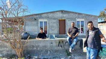 Τα παιδιά Ρομά του καταυλισμού στην Αλικαρνασσό - Πώς ζουν;