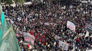 Γενικός ξεσηκωμός: Μαζική συμμετοχή στα συλλαλητήρια στην Κρήτη