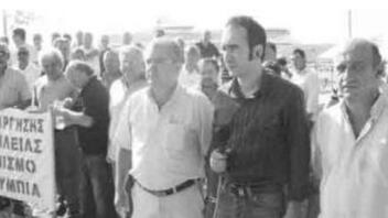Αμαλιάδα: Όταν ο μηχανοδηγός Γιώργος Κουτσούμπας πρωτοστατούσε στις διαμαρτυρίες για την ταφόπλακα στον ΟΣΕ