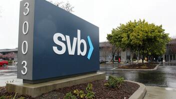Silicon Valley Bank: Αγώνας δρόμου στις ΗΠΑ για να αποτραπεί η κατάρρευση κι άλλων τραπεζών