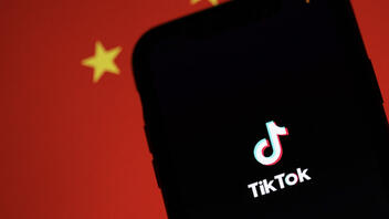 Κίνα: «Είμαστε σθεναρά αντίθετοι στη βεβιασμένη πώληση του TikTok»