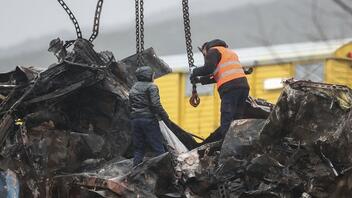 Γκάγκα για σιδηροδρομικό δυστύχημα: Οι συγγενείς δεν θα δουν τους νεκρούς