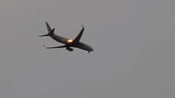 Φωτιά σε αεροσκάφος: Σμήνος πουλιών προκάλεσε βλάβη σε κινητήρα
