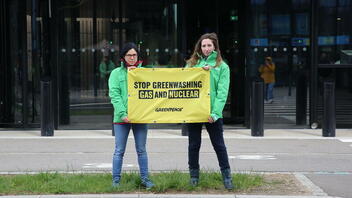 Greenpeace μηνύει την Ευρωπαϊκή Επιτροπή ζητώντας να μπει τέλος στο “πράσινο ξέπλυμα” του αερίου και των πυρηνικών