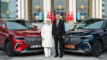 Ο Ερντογάν στο τιμόνι του πρώτου ηλεκτρικού SUV τουρκικής αυτοκινητοβιομηχανίας