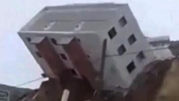 Σοκαριστικό video: Η στιγμή που κατέρρευσε κτίριο στο Μεξικό!