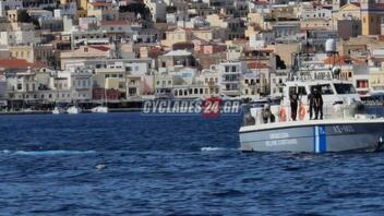 Σύρος: Σορός άνδρα εντοπίστηκε να επιπλέει στο λιμάνι