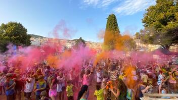Το φεστιβάλ χρωμάτων ταξιδεύει στους 4 νομούς της Κρήτης!