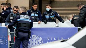 Τρεις νεκροί μετά από επίθεση με καλάσνικοφ σε αυτοκίνητο στη Μασσαλία