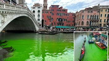 Γιατί έγιναν πράσινα τα νερά στο Μεγάλο Κανάλι της Βενετίας