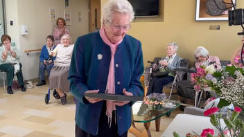 Έκλεισε τα 109 της χρόνια και δίνει συμβουλές μακροζωΐας