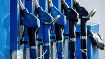 Reuters: Ο OΠEK+ εξετάζει πρόσθετη μείωση παραγωγής πετρελαίου