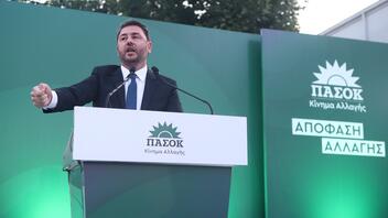 Ανδρουλάκης στη Θεσσαλονίκη: "Γκρεμίζουμε το ρουσφέτι και το πελατειακό κράτος"
