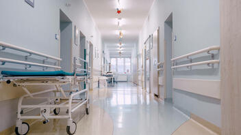 Νοσοκομείο Χανίων: Έρχονται ρομποτικά συστήματα στο Φαρμακείο και το Αιμοδυναμικό Τμήμα