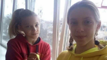 Ουκρανία: Δύο 14χρονες δίδυμες αδελφές ανάμεσα στα θύματα της ρωσικής επίθεσης στο Κραματόρσκ