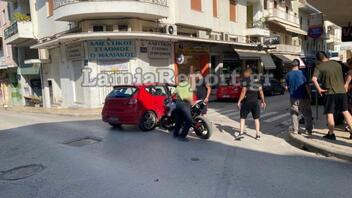 Λαμία: Η κάμερα κατέγραψε το τροχαίο στο κέντρο της πόλης