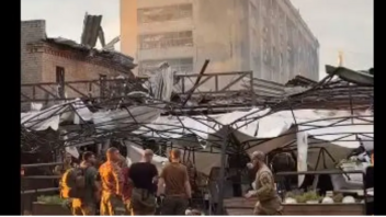  Ουκρανία: Βομβαρδισμός εστιατορίου στο Κραματόρσκ - Αναφορές για θύματα