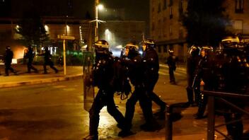 Νέα συνεδρίαση του πυρήνα κρίσης υπό τον Μακρόν ενώ το Παρίσι «φλέγεται» για τον 17χρονο - 667 συλλήψεις