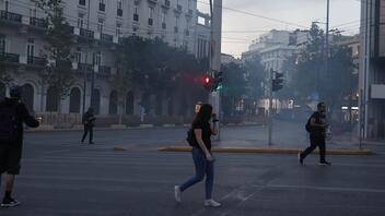 Επεισόδια στο κέντρο της Αθήνας με μολότοφ και χημικά
