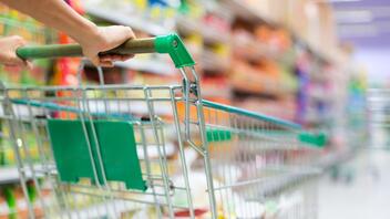 Σούπερ μάρκετ: Η ακρίβεια αύξησε τον τζίρο 9,3% - «Καίνε» τα τρόφιμα