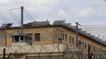 Φυλακές Κορυδαλλού: Έφοδος της ΕΛ.ΑΣ. στα κελιά