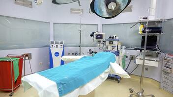 Νέο επιχειρησιακό σχέδιο για να μειωθούν οι αναμονές στις λίστες χειρουργείων αναζητά το υπουργείο Υγείας