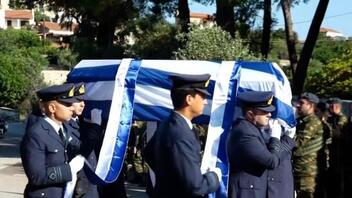 Αντιπροσωπεία του ΠΑΣΟΚ στην κηδεία του Σμηναγού Χρήστου Μουλά
